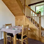 Orchard House 3*