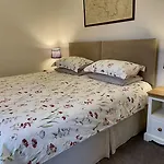 Orchard House Bed & Breakfast 3*