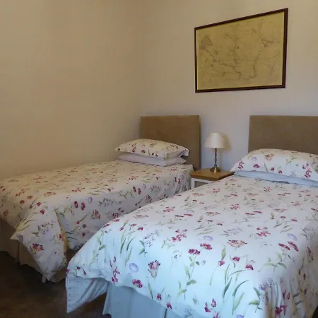 Orchard House Nocleg ze śniadaniem 3*