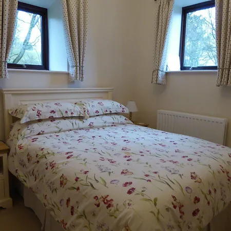 Orchard House Bed & Breakfast 3*