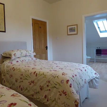 Orchard House Bed & Breakfast 3*