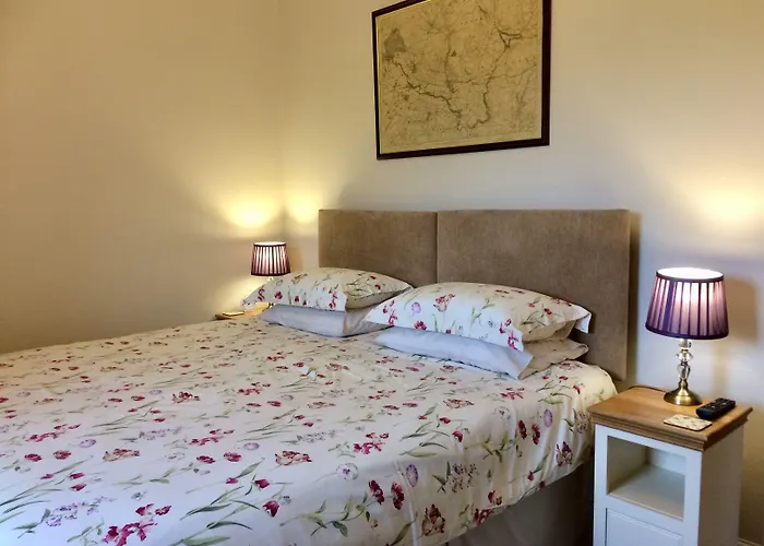 Orchard House Bed & Breakfast