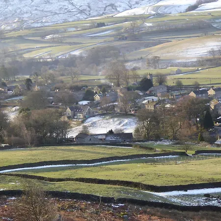 Orchard House Hotel